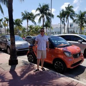 Meet your Posher, Javier